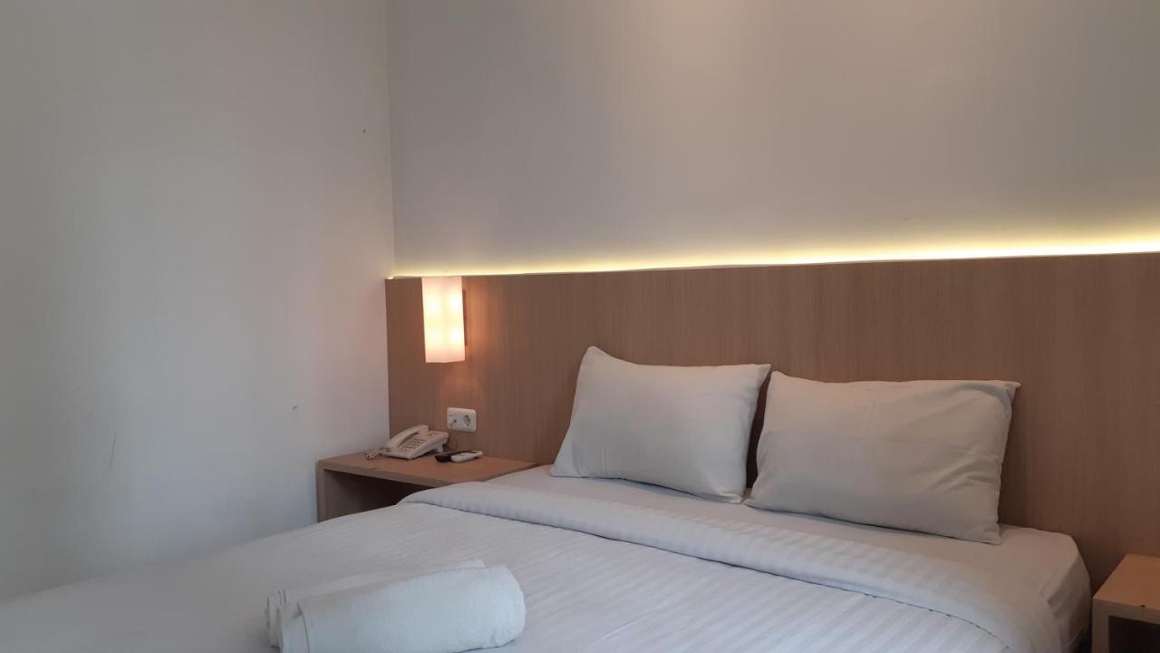 Puri 2* Jakarta