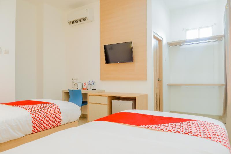 Puri 2* Jakarta